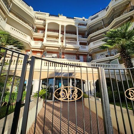 Exclusive Panoramic Sea View In Victoria Beach Мантон Екстер'єр фото