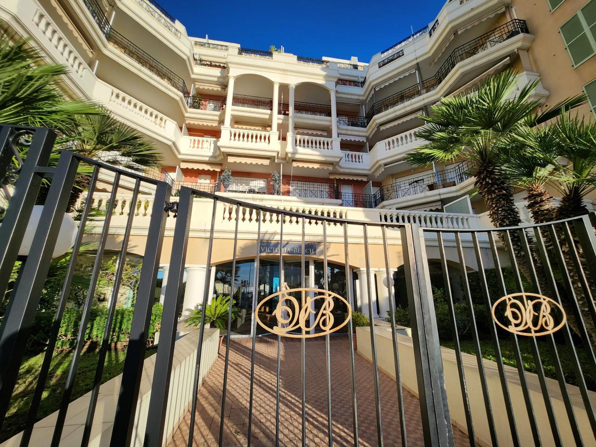 Exclusive Panoramic Sea View In Victoria Beach Мантон Екстер'єр фото